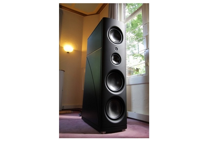 MAGICO Q7 MK.II 2
