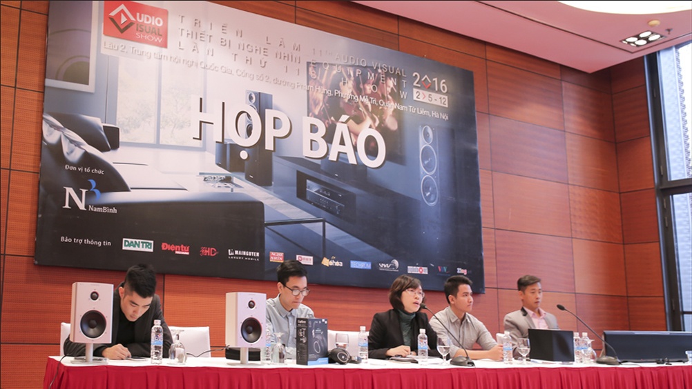 cac don vi gioi thieu san pham trong buoi hop bao