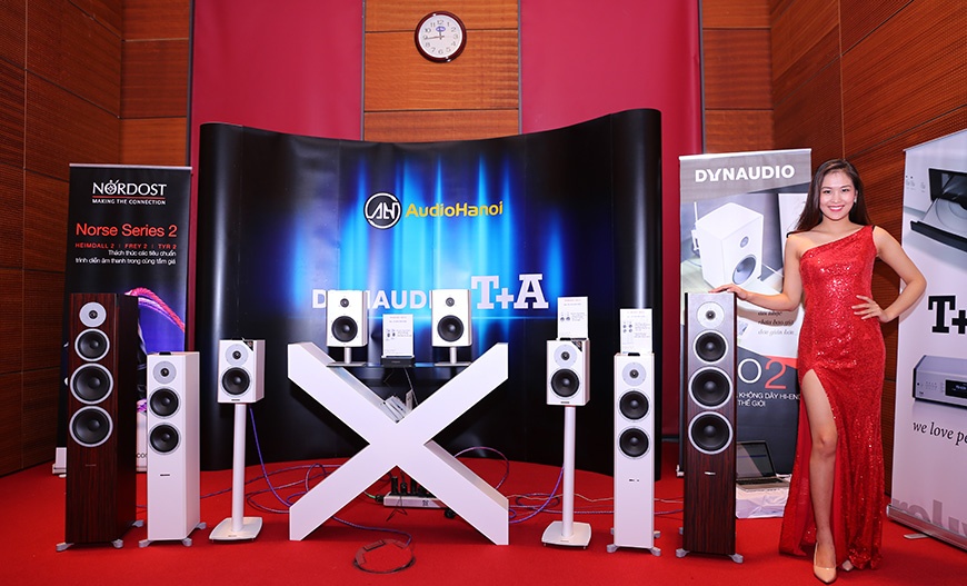 gian hang dynaudio cua don vi audiohanoi