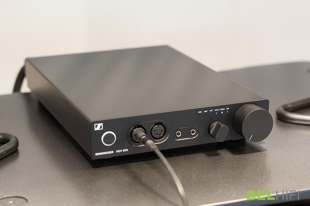 Bo khuech dai tai nghe Sennheiser HDV 820