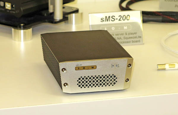 Server chu mini SMS 200