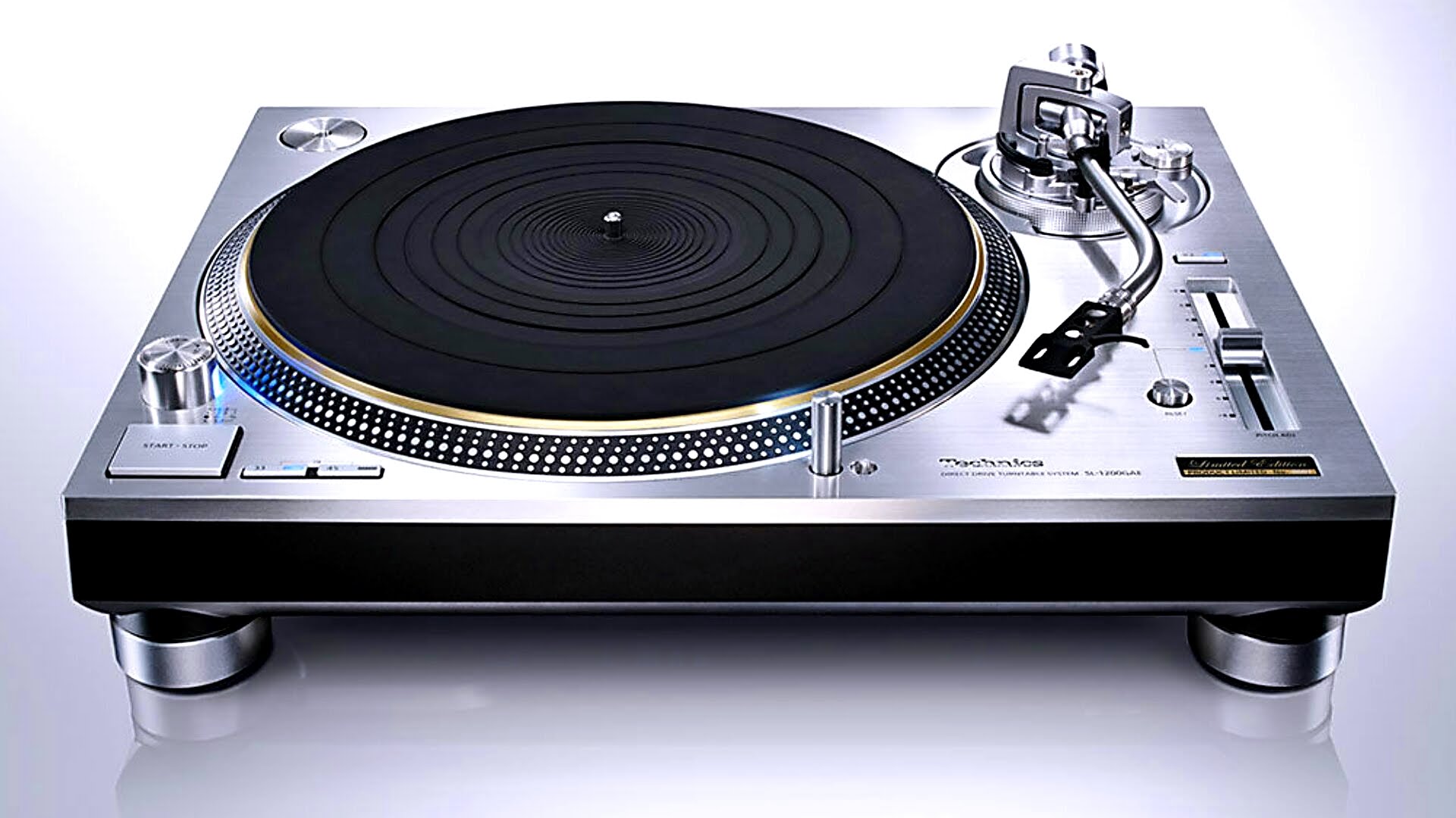 Technics SL 1200 GAE an tuong
