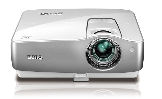May chieu BenQ W1100
