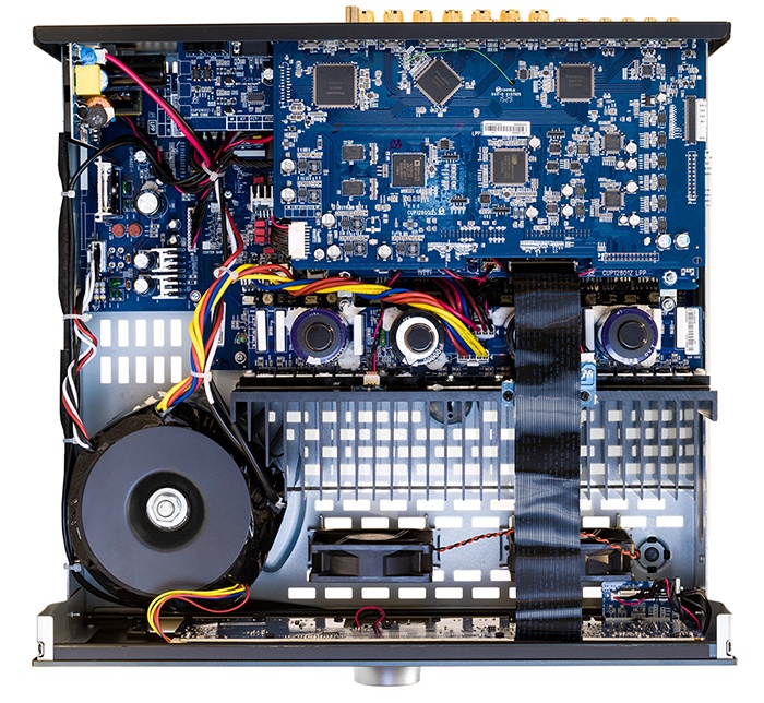 chi tiet Ampli Arcam FMJ AVR850