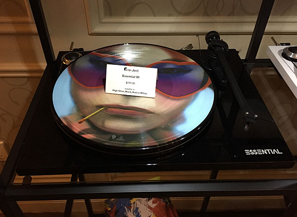 Dau dia than Pro-Ject Essential III