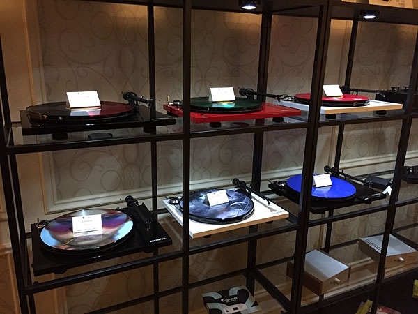 Dau dia than moi cua Pro-Ject