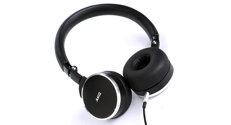 Tai nghe akg n60 nc
