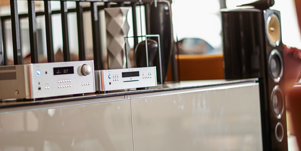 ampli Rotel RA-1570 chat