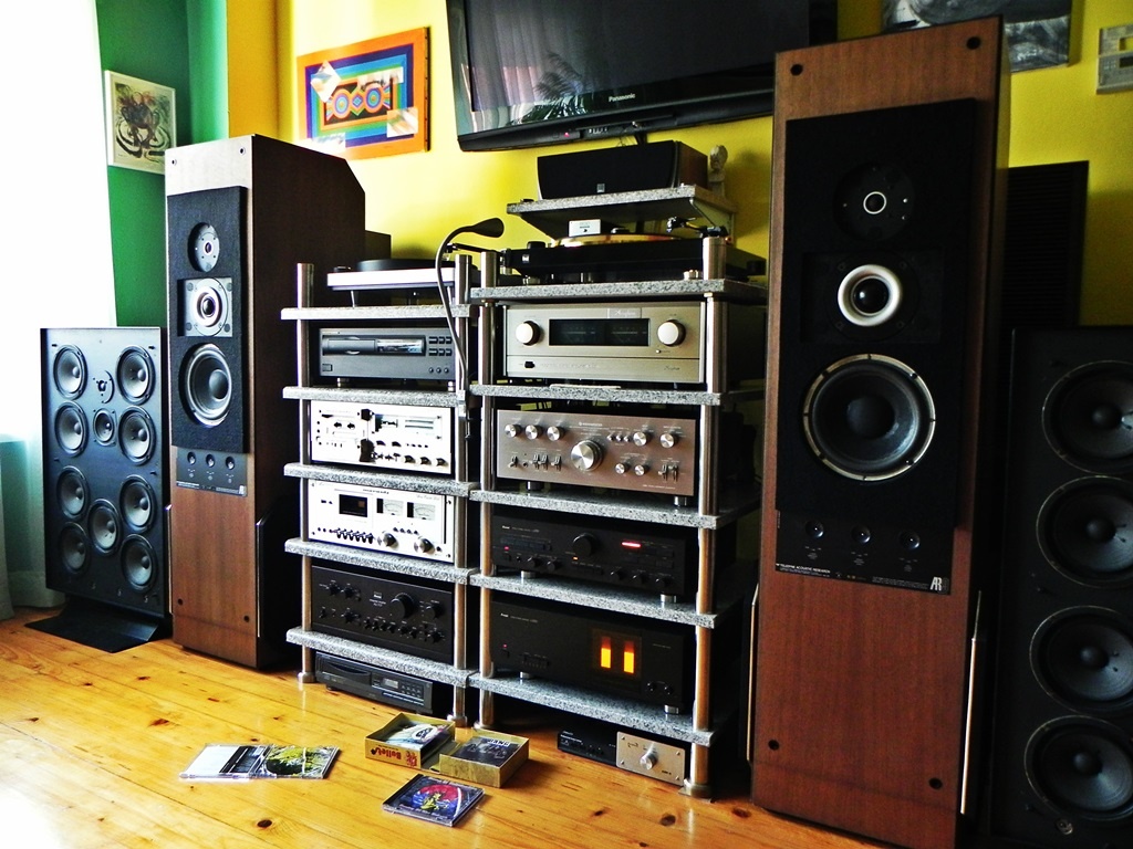 Loa Acoustic Research MGC-1 hay