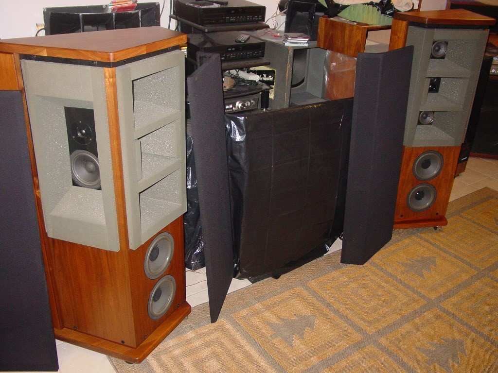 Loa Acoustic Research MGC-1 tot