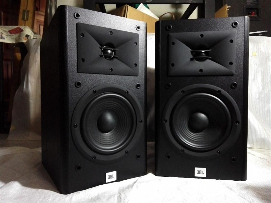 loa JBL Arena 130 tot