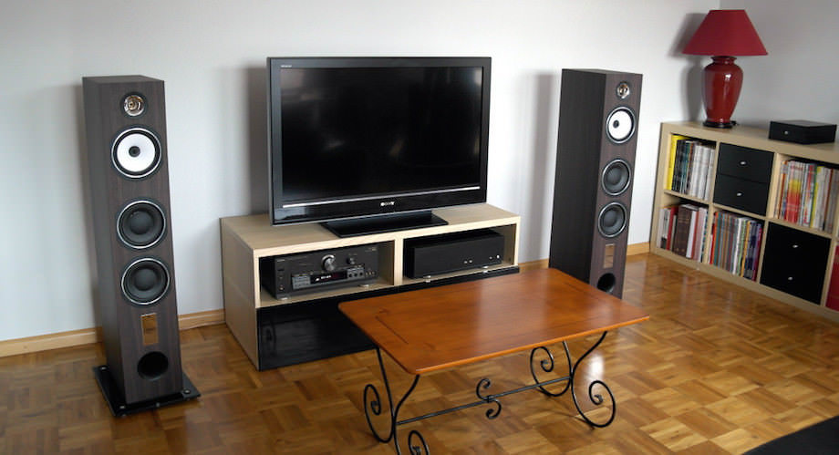 Loa Triangle Esprit EZ Antal hay