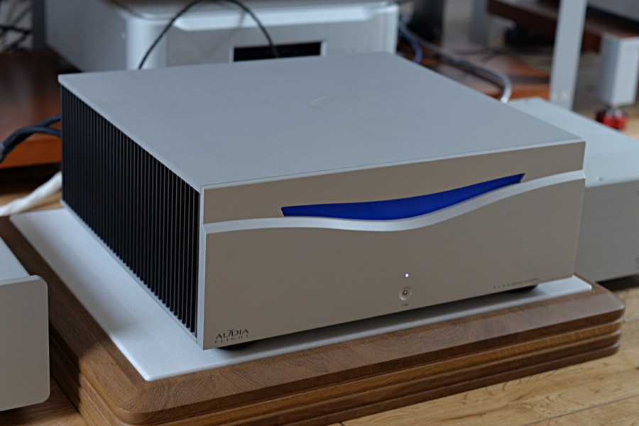 Stereo power ampli Audia Flight FLS4