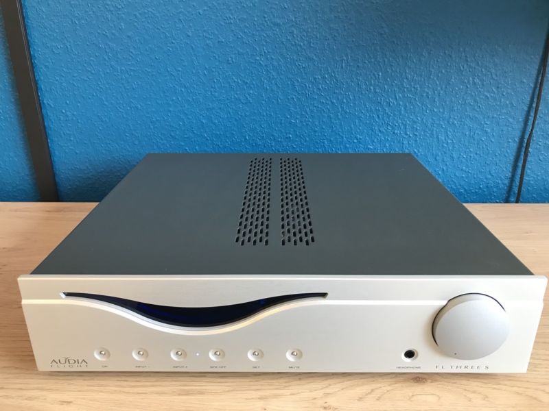 ampli Audia Flight FL Three S chuan