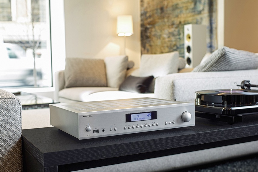 Ampli Rotel A 12 chuan