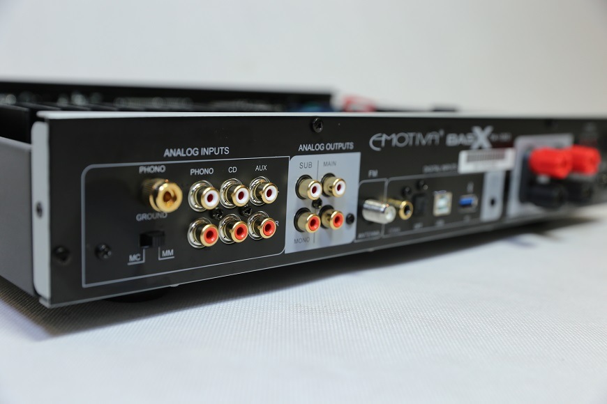 pre ampli Emotiva BasX TA-100 mat sau