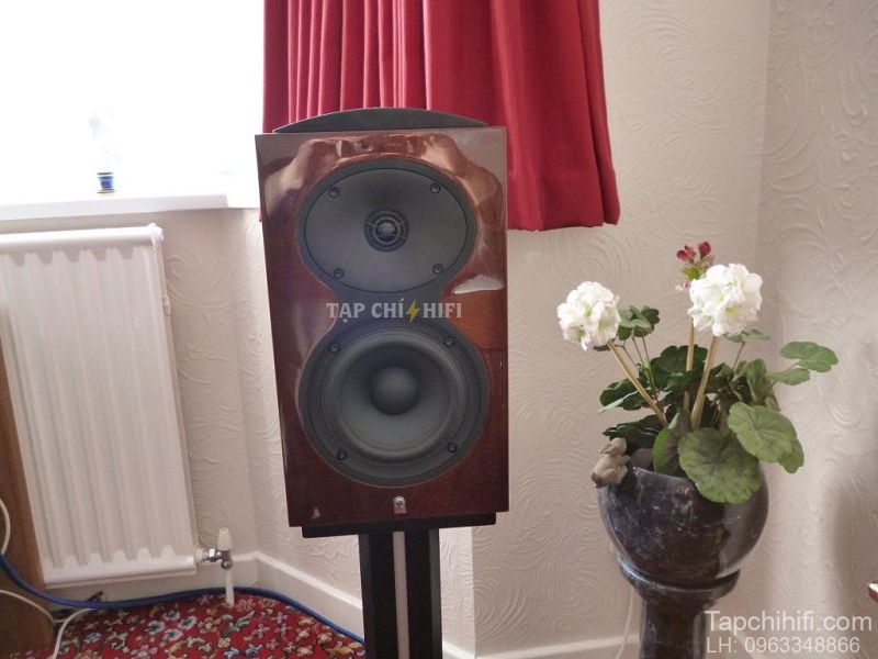 Loa Revel Performa3 M105