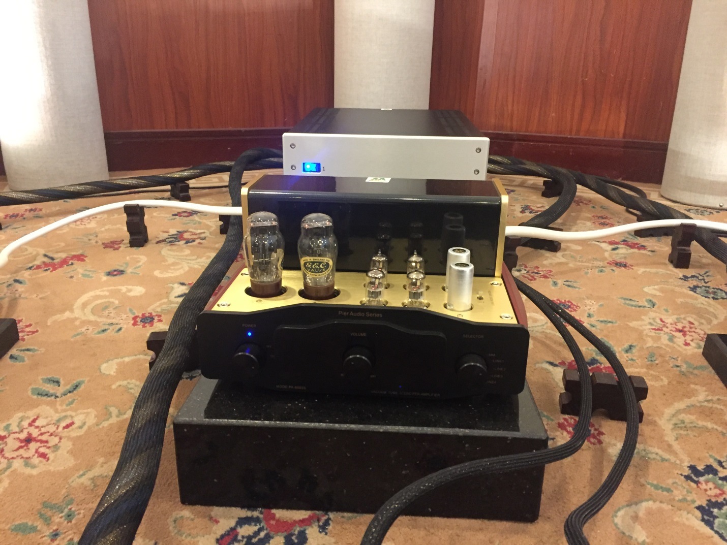 Vietnam High End Show 2018 chat