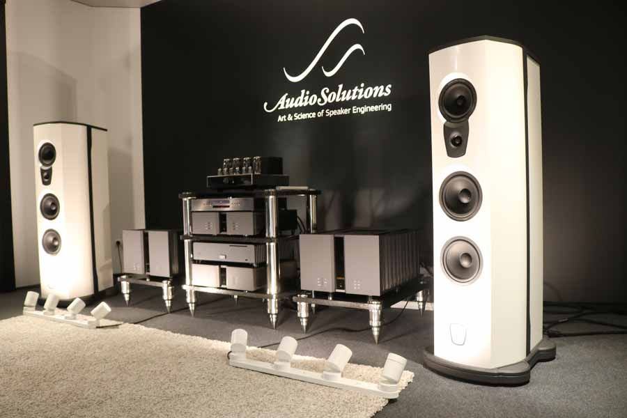 Loa AudioSolutions Virtuoso M tot