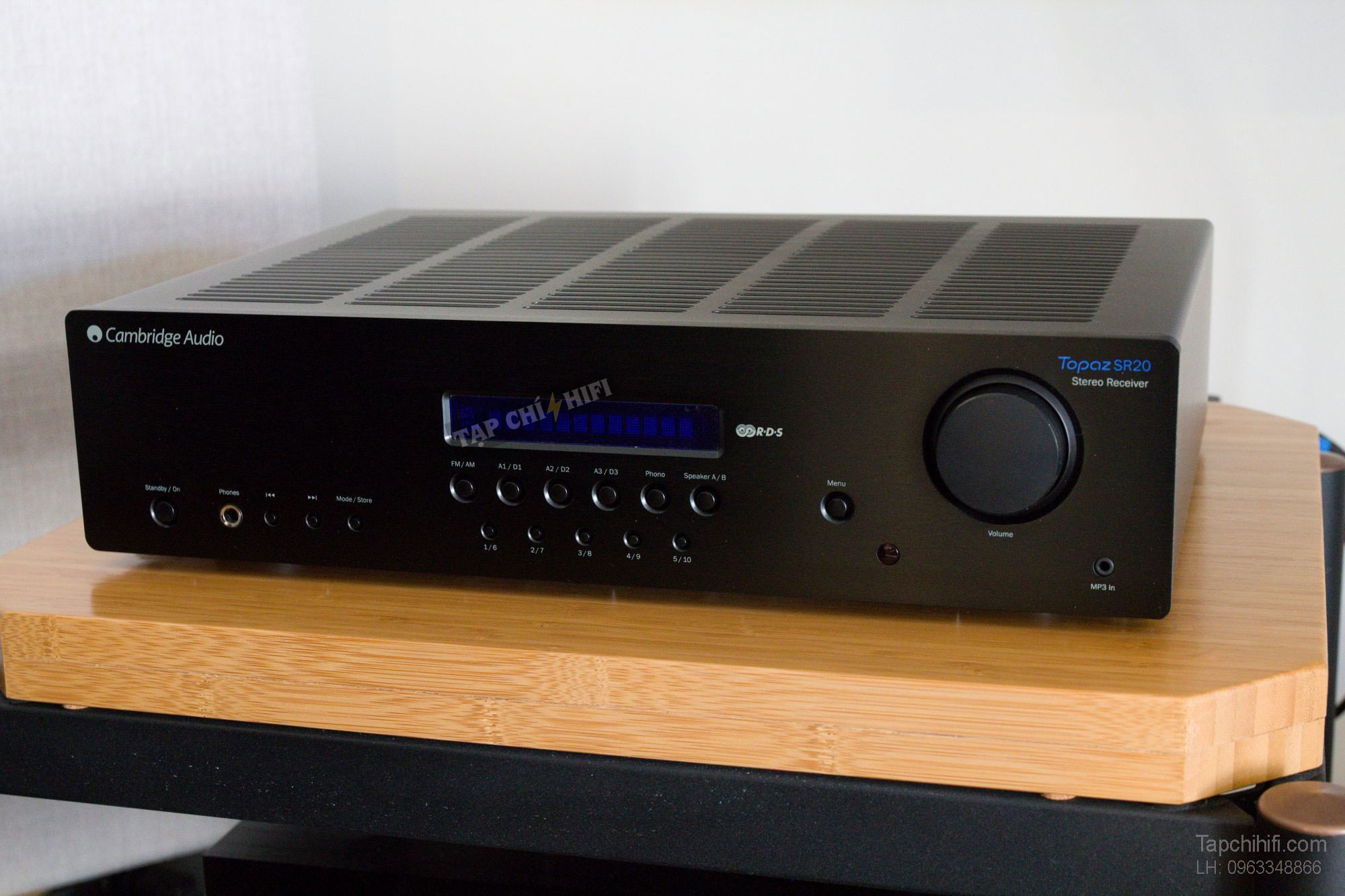 ampli Cambridge Topaz SR20 can canh