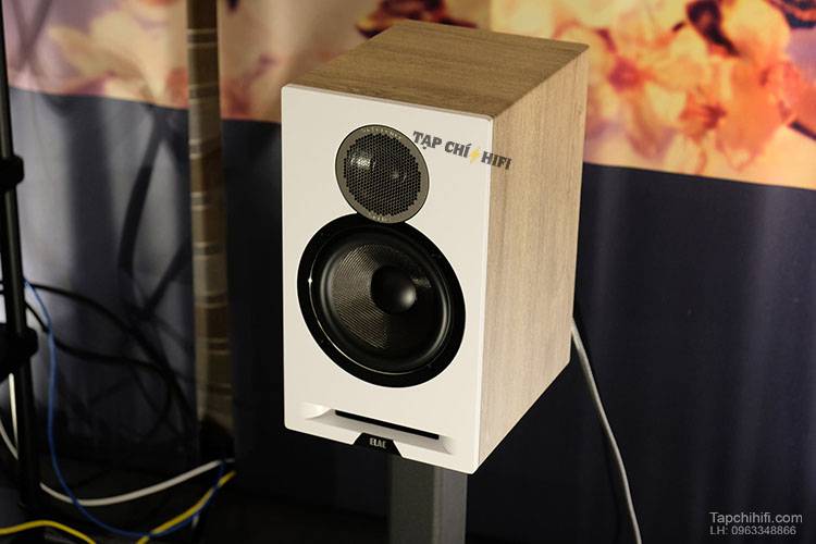 loa bookshelf Debut Reference white