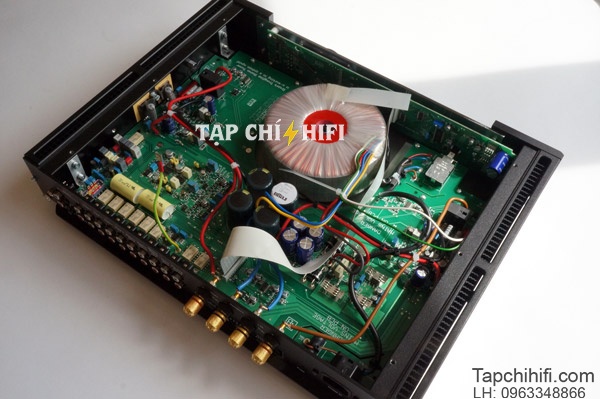 Rega Elicit R